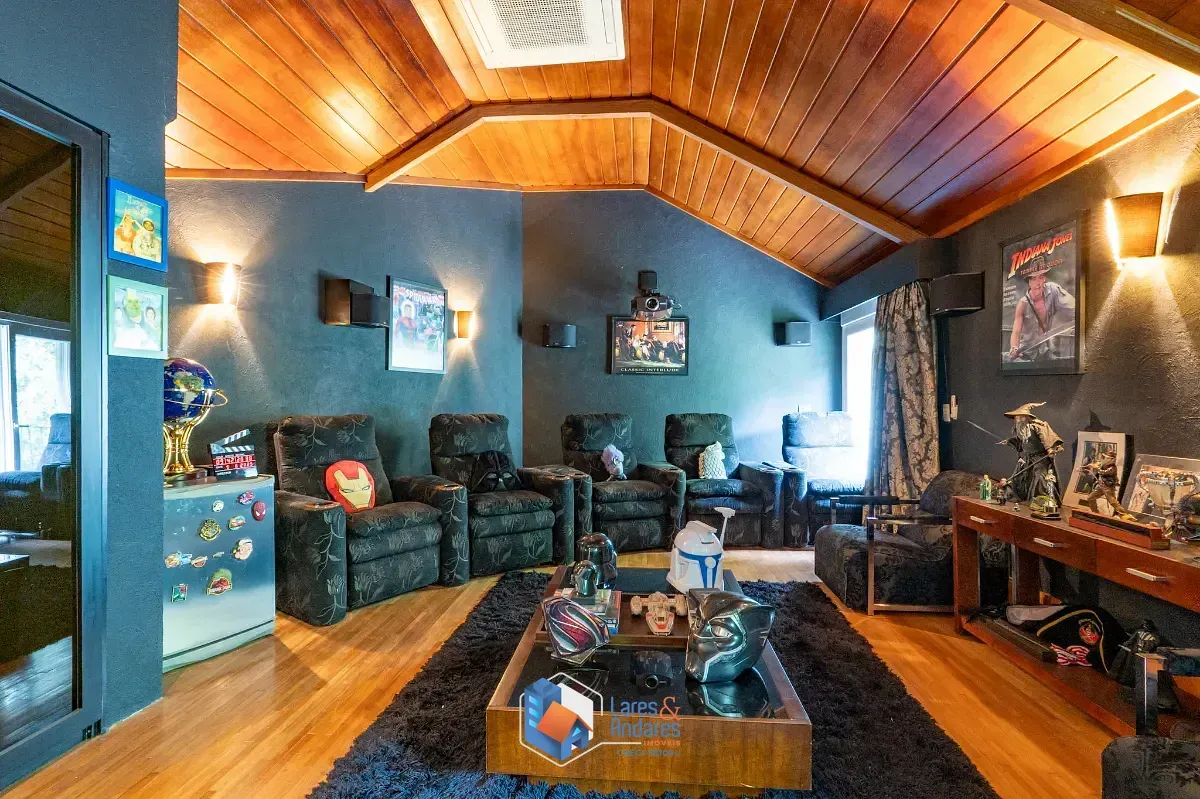 Imagem Casa no condomínio Vitória Régia para venda com 4 quartos, sendo 2 suítes, 800m²