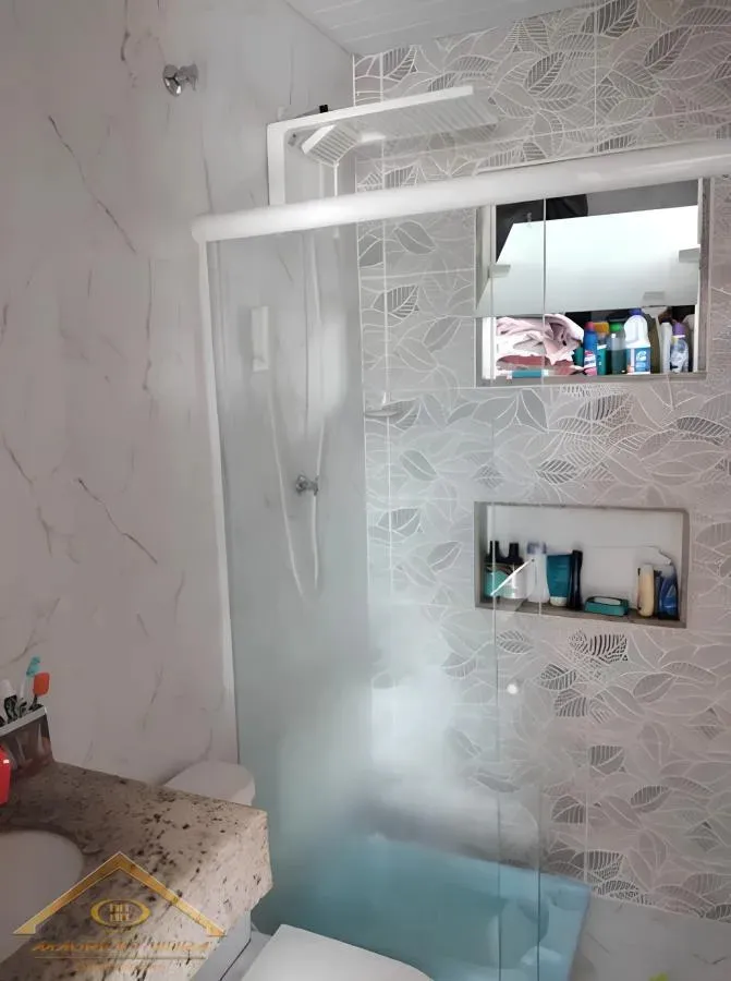 Imagem Casa em Condomínio para Venda em Cabo Frio / RJ no bairro Peró