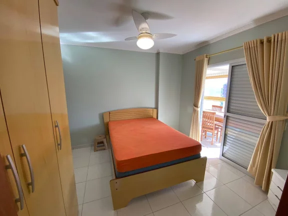Imagem Apartamento 3 dormitórios na quadra da praia no Campo da Aviação