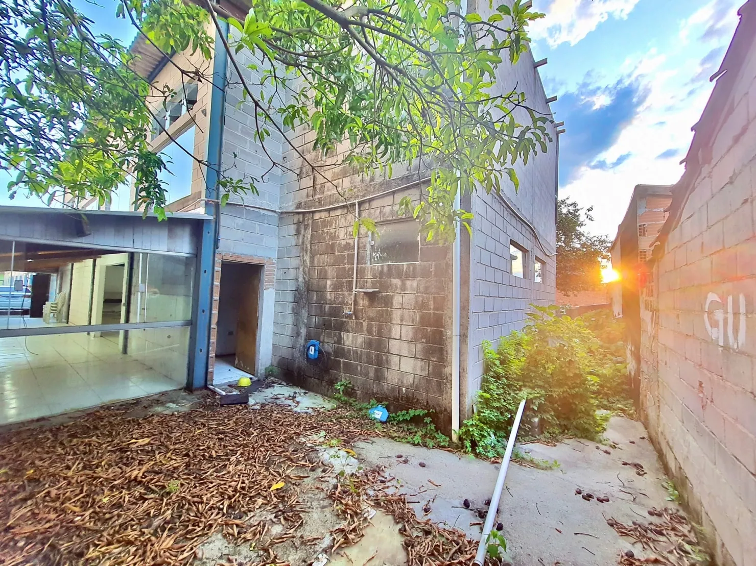 Imagem Comercial para Locação 832M², Moreira César, Pindamonhangaba - SP