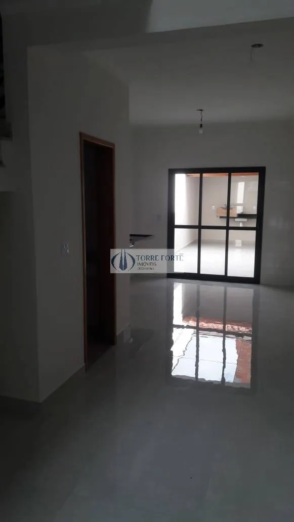 Imagem Sobrado novo com 3 dormitorios 1 suite 2 vagas de garagem na Vila Alpina.