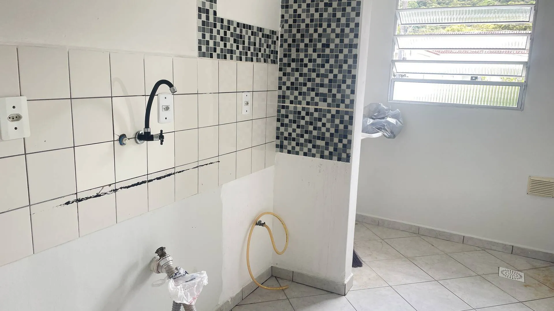 Imagem Apartamento 2 dormitórios locação Anual Canasvieras