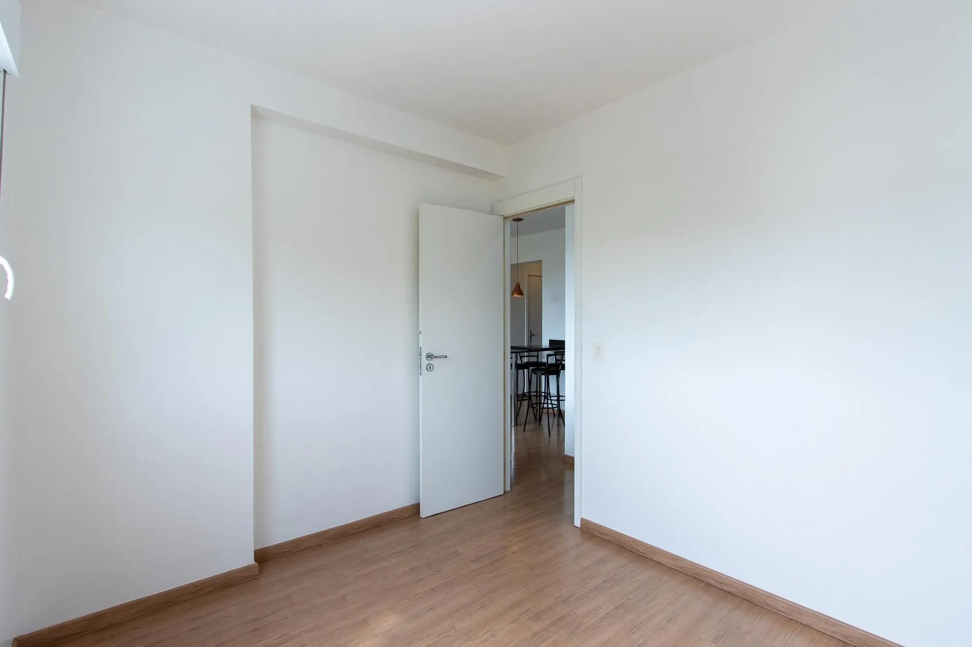 Imagem Apartamento de 2 dormitórios com suíte, churrasqueira e infraestrutura completa na Zona Sul de Porto Alegre.