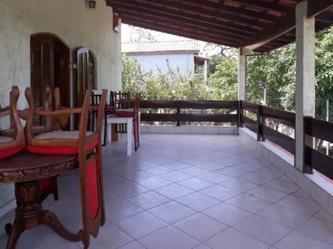 Imagem VENDA DE CASA ASSOBRADADA BAIRRO DO COPACO com A/T 1050 m² distribuídos em 3 suítes, sala, cozinha, banheiro, lavabo, churrasqueira, piscina e 1 vaga