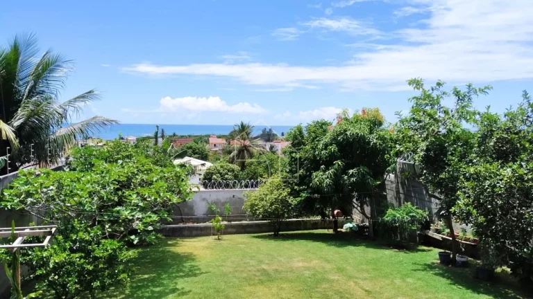 Imagem Casa à Venda - Enseada de Jacaraípe com vista permanente para o mar