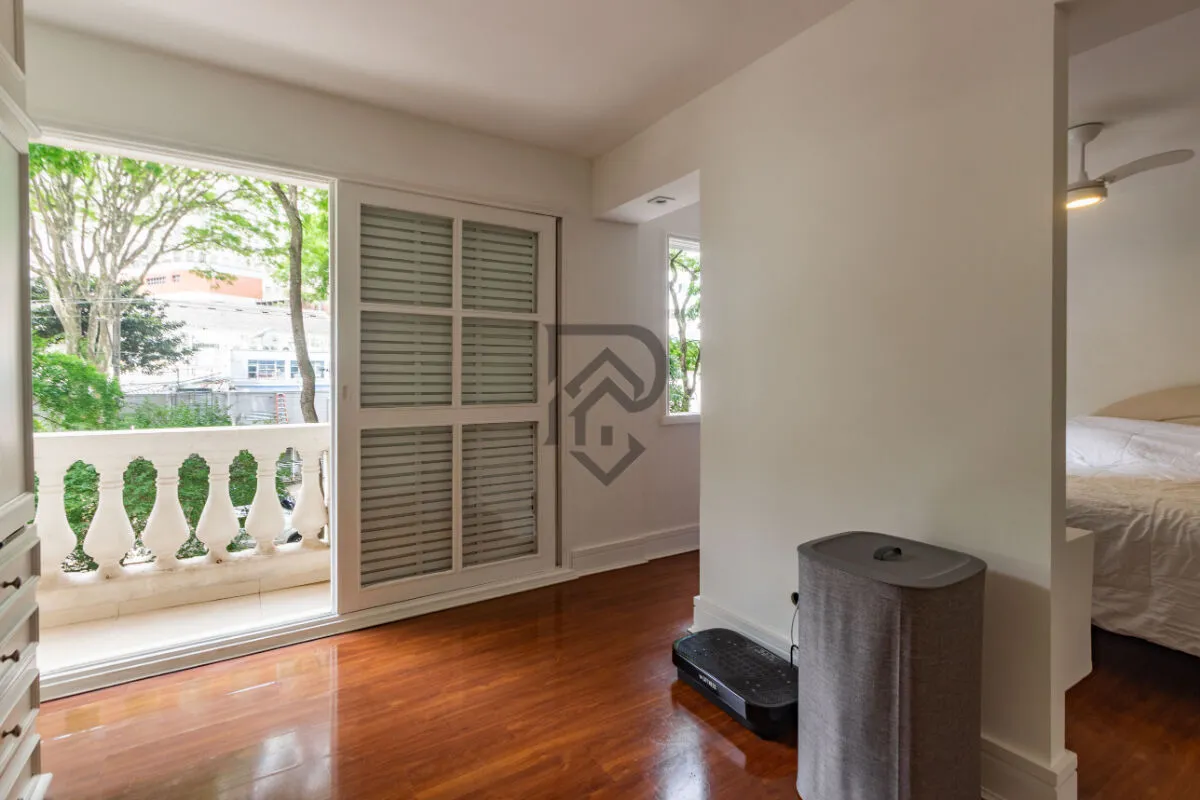Imagem Apartamento Oscar Freire reformado proximo metrô