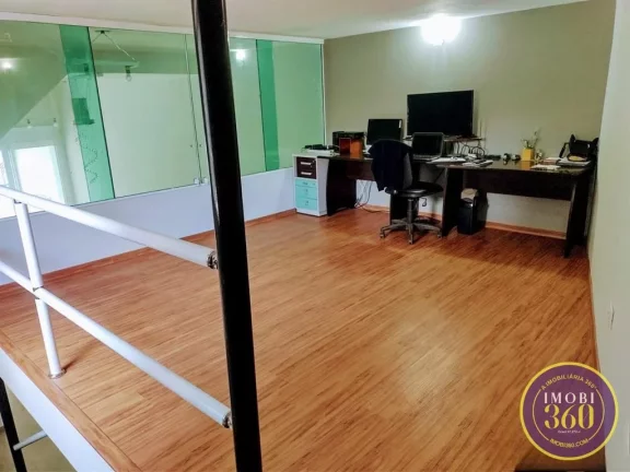 Imagem Sobrado Triplex à Venda com 3 Dormitórios, Suíte e Salão de Festas Exclusivo