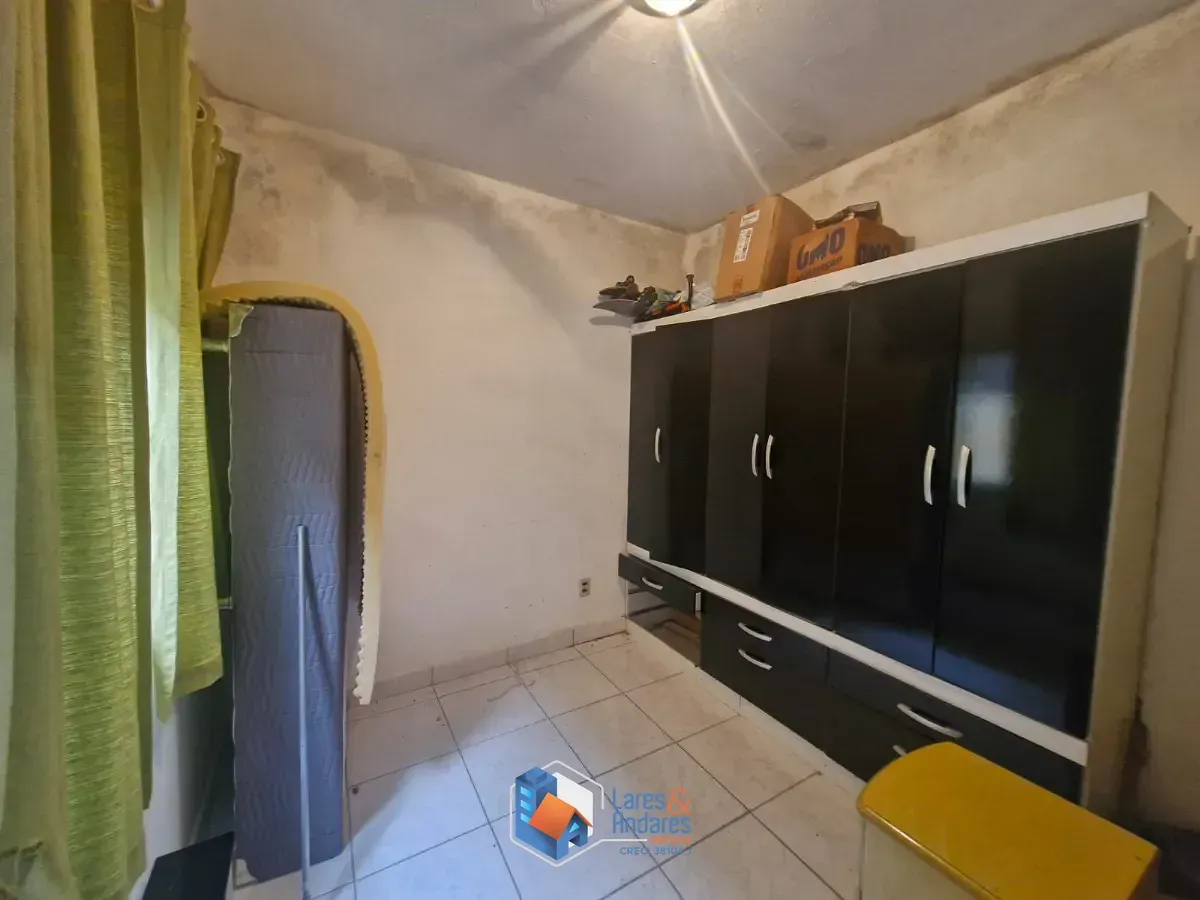 Imagem Casa para venda em Vila Carbone com 4 quartos, sendo 2 suítes, 138m²