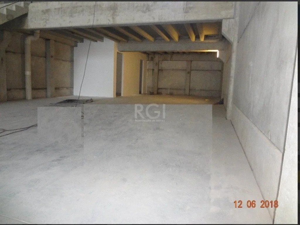 Imagem Loja para Venda - 810m², 0 dormitórios, Glória