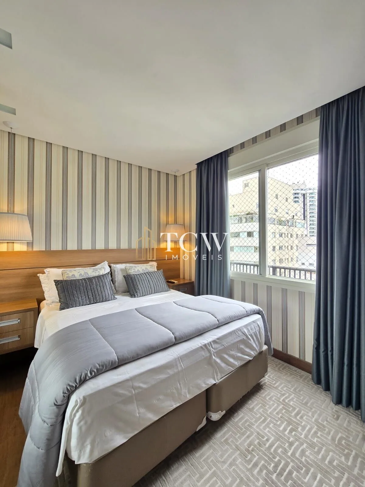 Imagem Apartamento Alto Padrão à Venda na Vila Mariana | 310m² | 4 Suítes | Vista para o Parque Ibirapuera | 5 Vagas