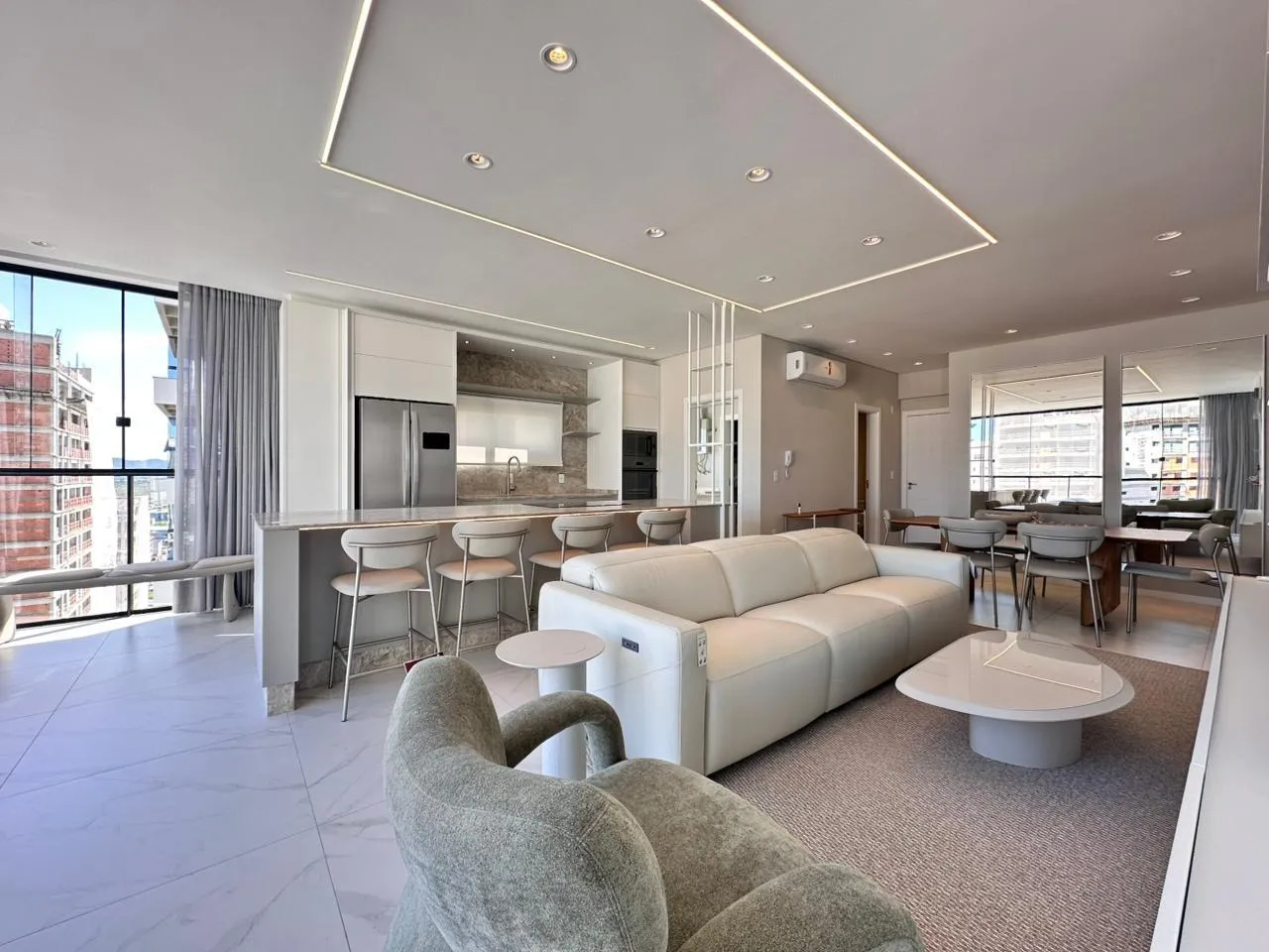 Imagem Apartamento com vista para o mar à venda com 1382m2 por R$ 2.870.000,00