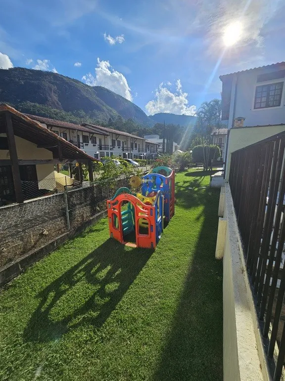 Imagem Casa em Condomínio para Venda em Teresópolis / RJ no bairro Parque do Imbui