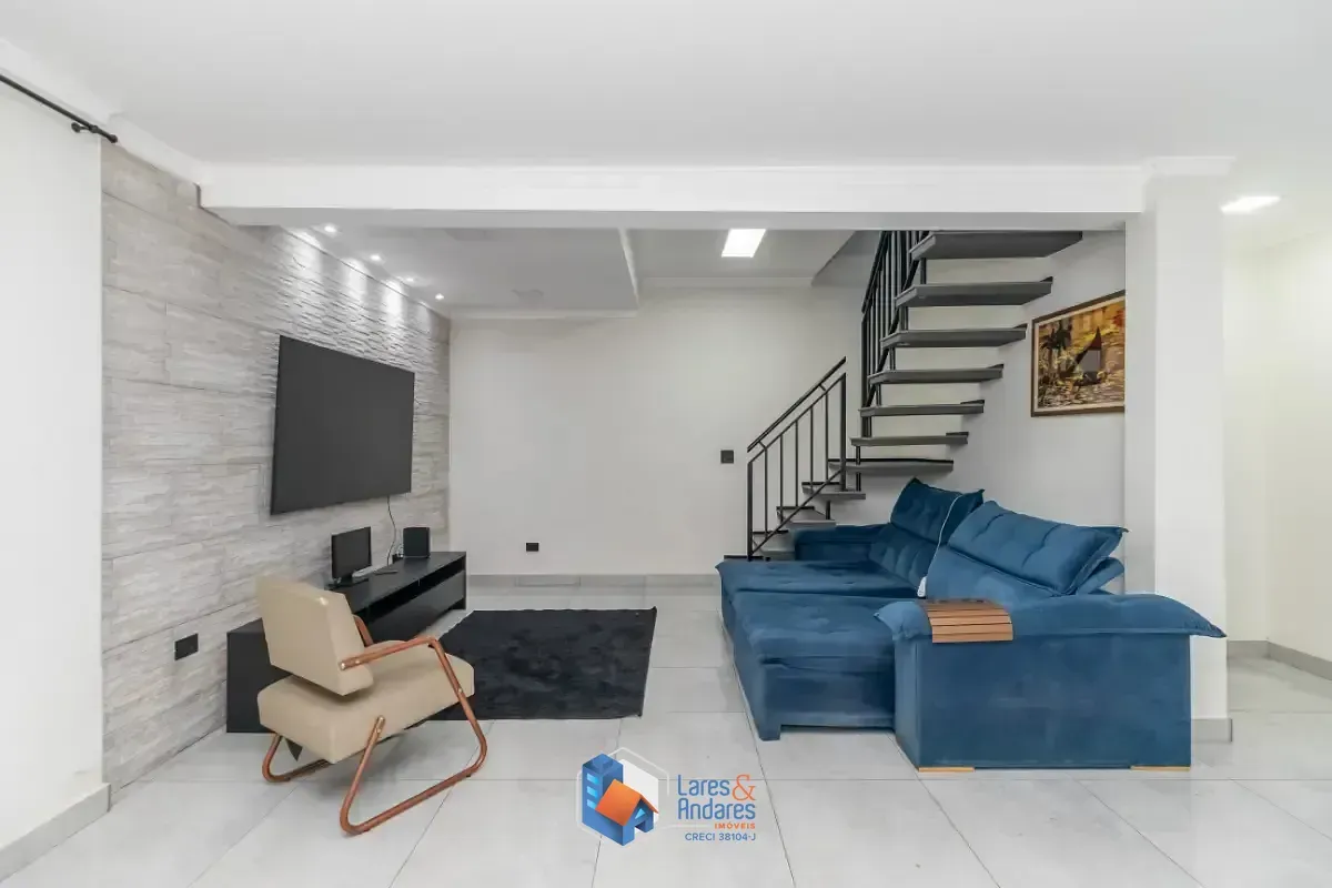 Imagem Sobrado para venda em Piqueri com 3 quartos, sendo 1 suíte, 307m²