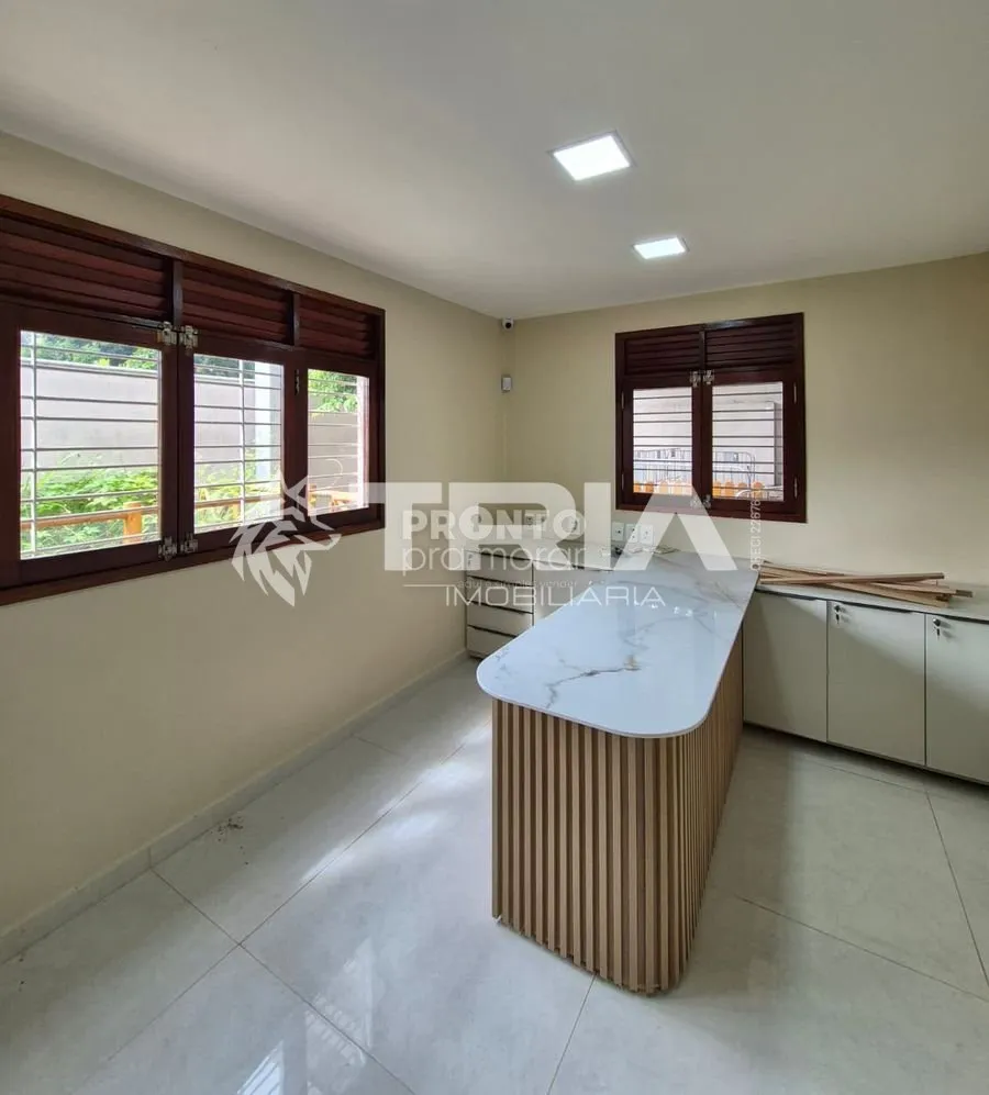 Imagem Comercial de 2 quartos, 248m² no bairro Boa Viagem, em Recife