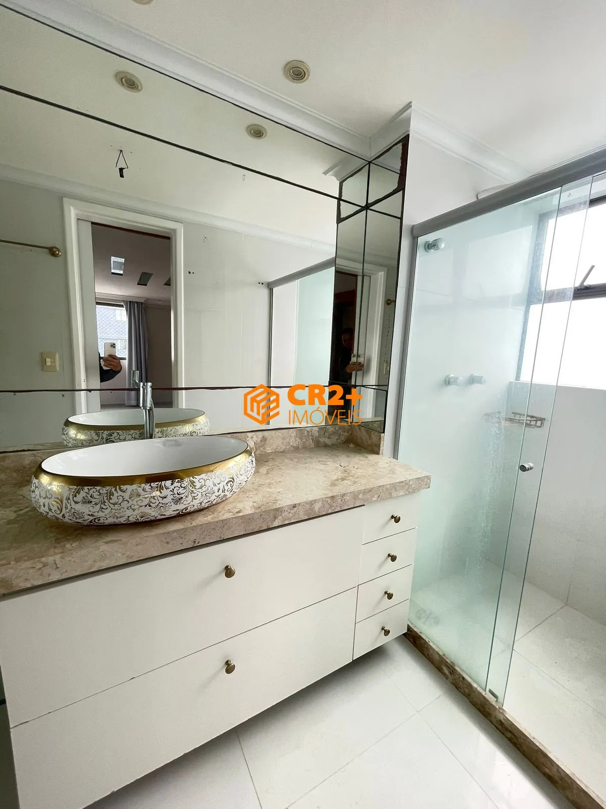 Imagem Vendo apartamento em boa viagem próximo do colegio santa maria, 189m2 com 4 quar