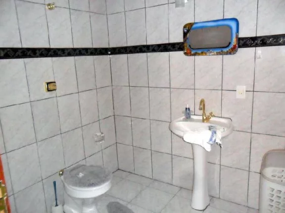 Imagem LINDO IMOVEL ASSOBRADADO PERTINHO DO MAR