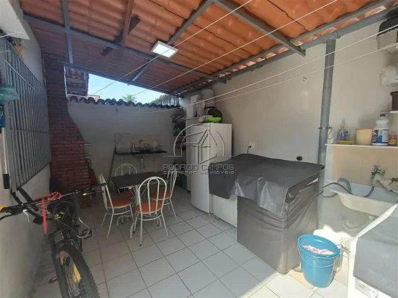 Imagem Espaçosa Casa Geminada 3 Quartos no Ocian - Praia Grande, SP
