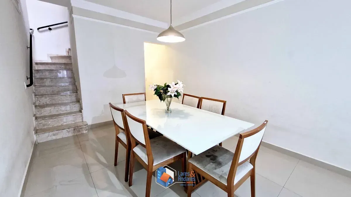 Imagem Sobrado para venda em Tucuruvi com 3 quartos, sendo 3 suítes, 144m²