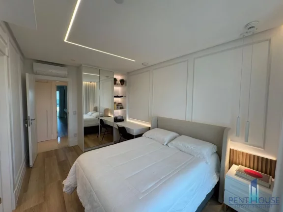 Imagem Apartamento Frente Mar para Venda em Balneário Camboriú, CENTRO, 4 dormitórios, 4 suítes, 5 banheiros, 3 vagas