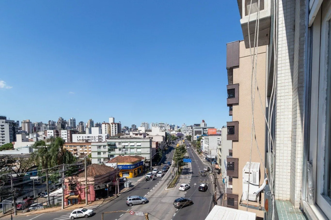Imagem Apartamento com 3 quartos e 116m² à venda em Petrópolis, Porto Alegre. Rua General Souza Doca, Petrópolis, Porto Alegre