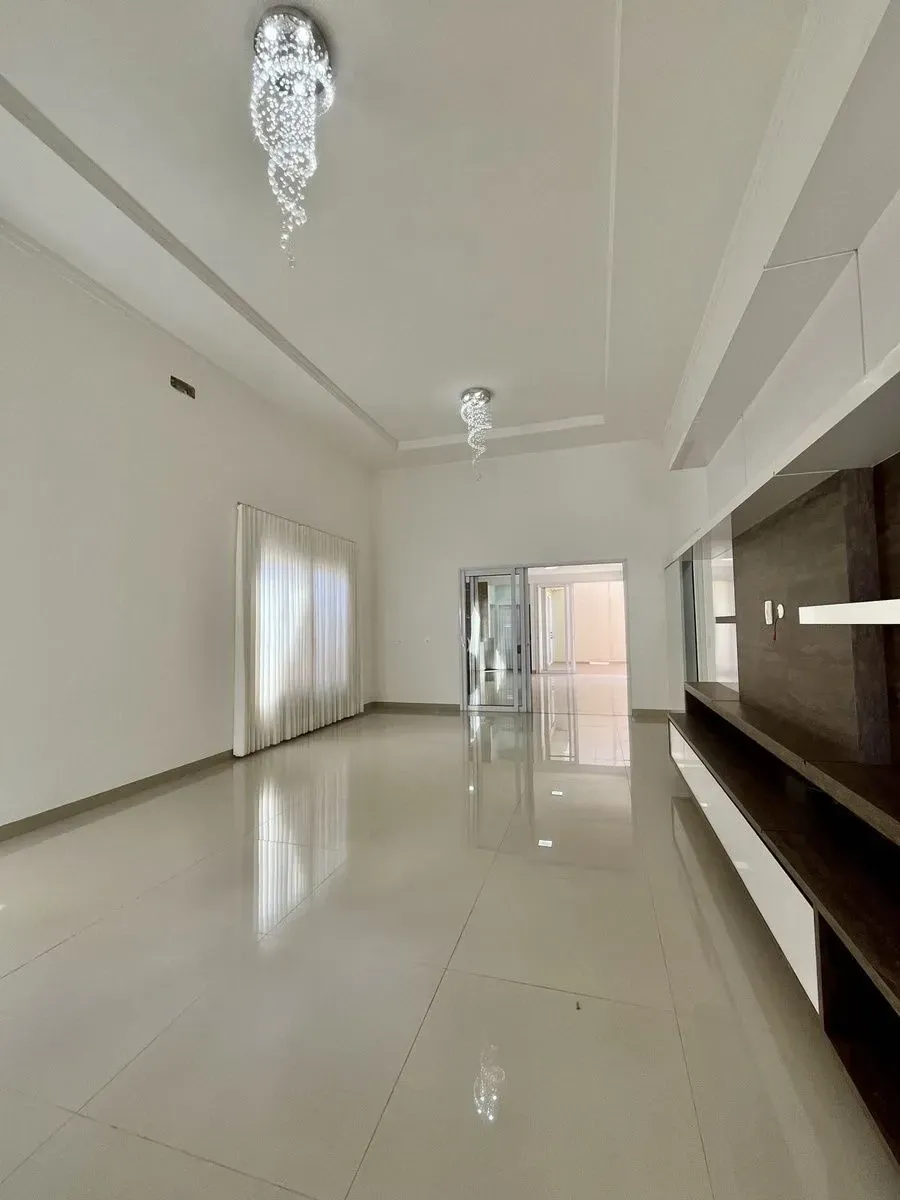 Imagem Casa com 3 Quartos à Venda, 220 m² em Setor Morada do Sol - Rio Verde