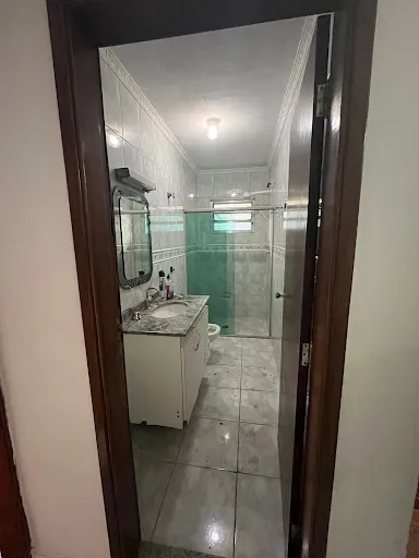 Imagem Sobrado Versátil no Centro de Guarulhos | Conforto para Família e Potencial Comercial para alugar