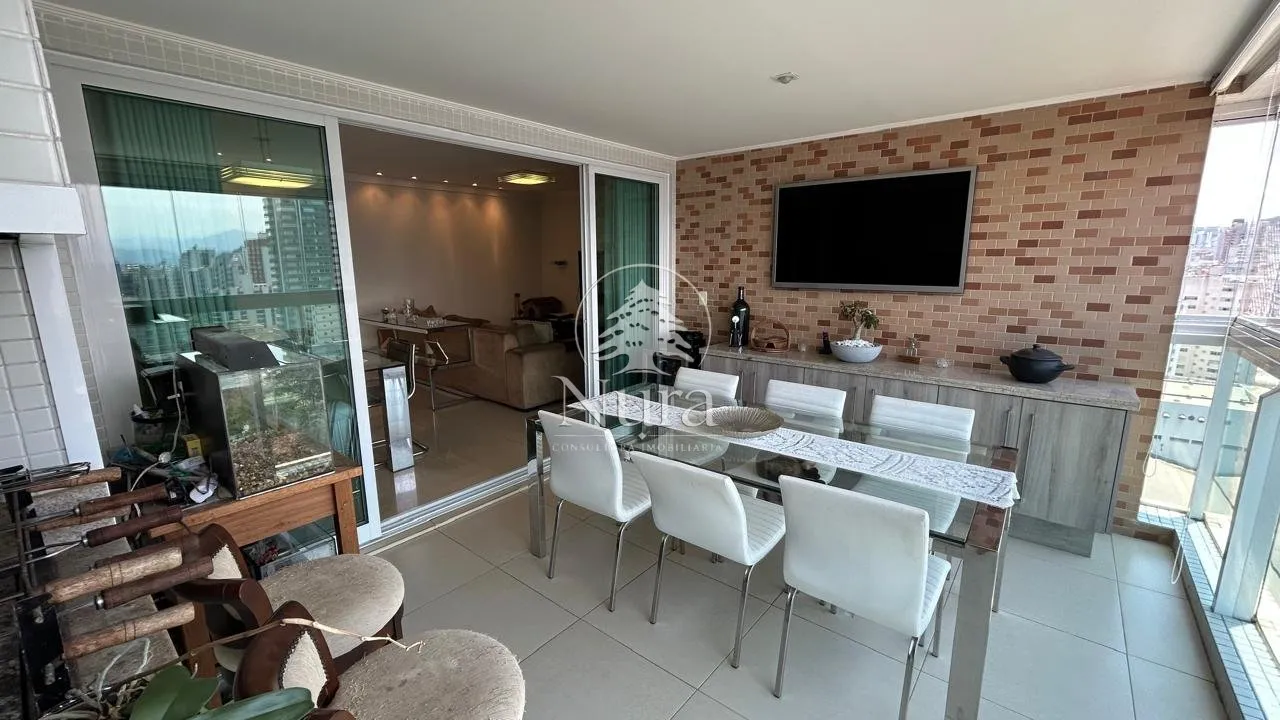 Apartamento de 3 quartos, 126m² no bairro Boqueirão, em Santos