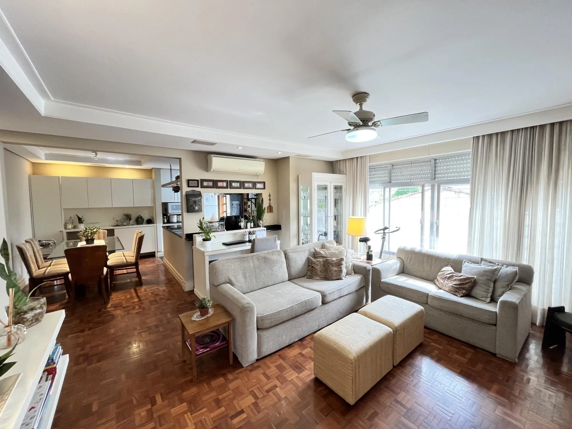 Imagem Apartamento de 2 quartos, suíte e 2 vagas de garagem no bairro Jardim Botânico.