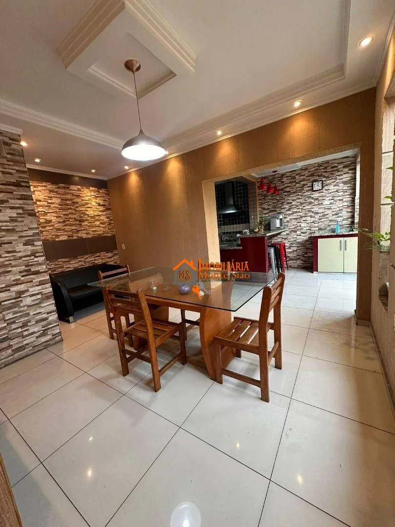 Imagem Sobrado com 3 dormitórios à venda, 238 m² por R$ 690.000,00 - Jardim Vila Galvão - Guarulhos/SP