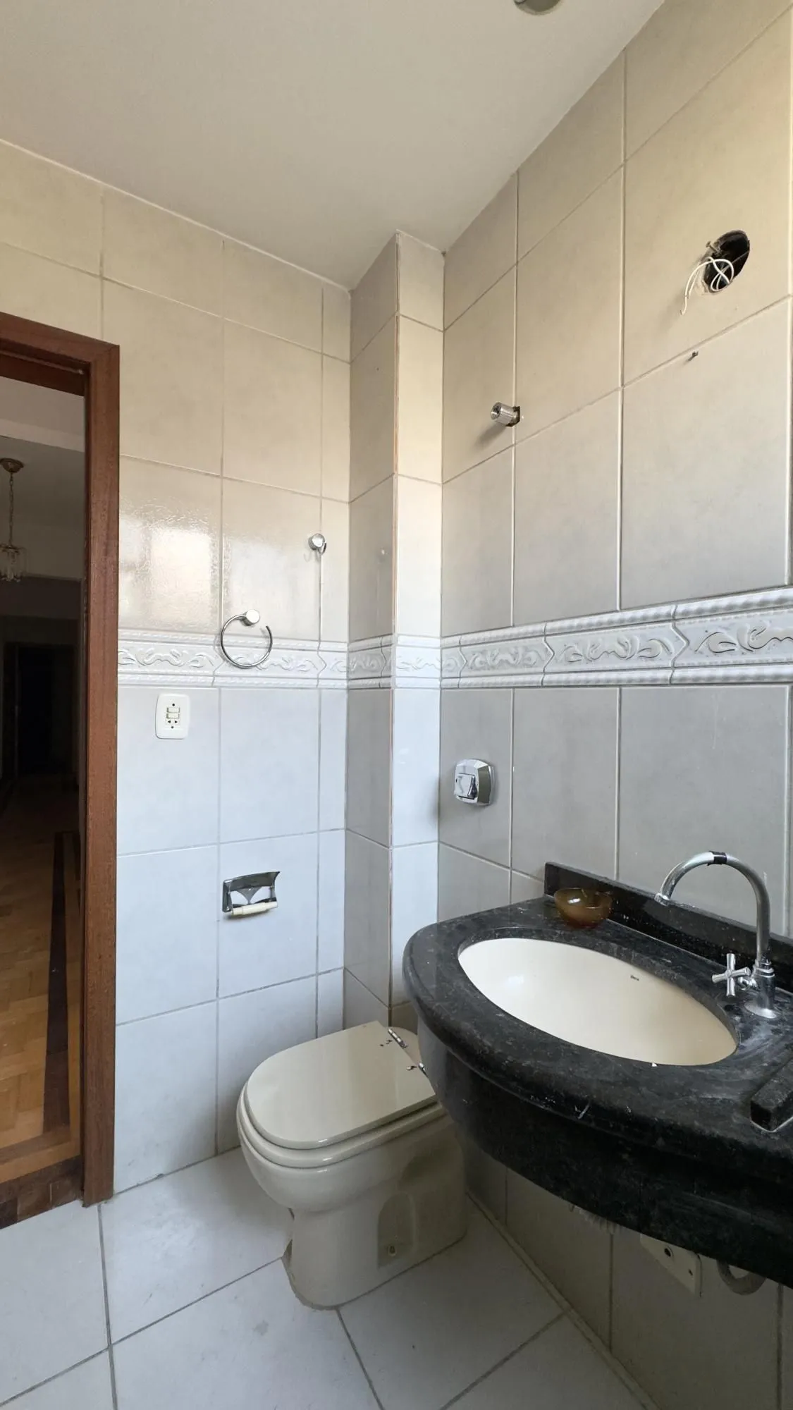 Imagem APARTAMENTO 2 DORMITÓRIOS TOTALMENTE REFORMADO NO CENTRO HISTÓRICO