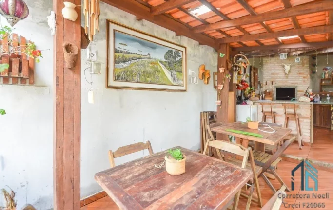Imagem (PERMUTA) Casa de esquina c/terreno, são duas casas, com entrada independente no Barreirinha em Curitiba PR