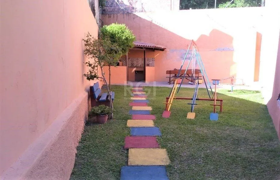 Imagem Casa Condominio para Venda - 144.97m², 3 dormitórios, sendo 1 suites, 2 vagas - Cavalhada
