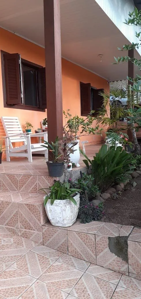 Imagem Casa para Venda - 80m², 3 dormitórios, 2 vagas - Espirito Santo