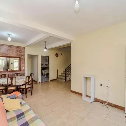 Imagem Casa com 4 dormitórios, R Doutor Paulino Guerra