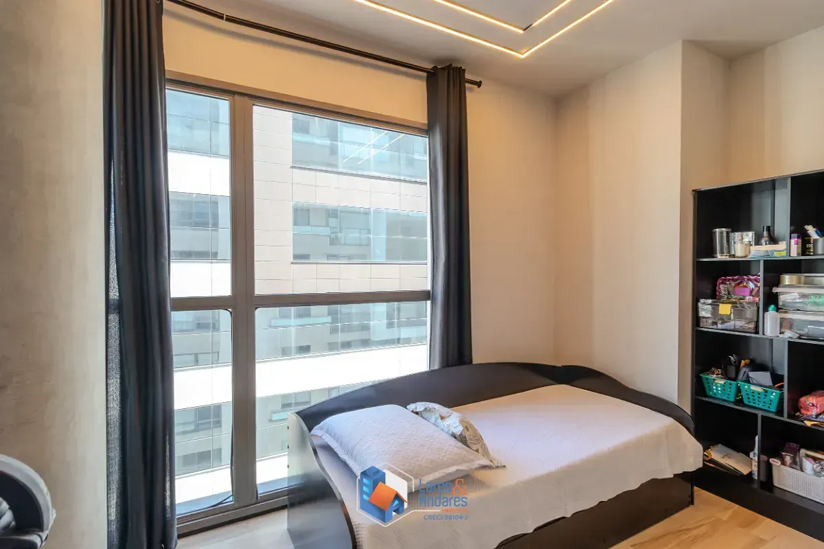 Imagem Apartamento para venda em Moema com 2 quartos, sendo 1 suíte, 72m²