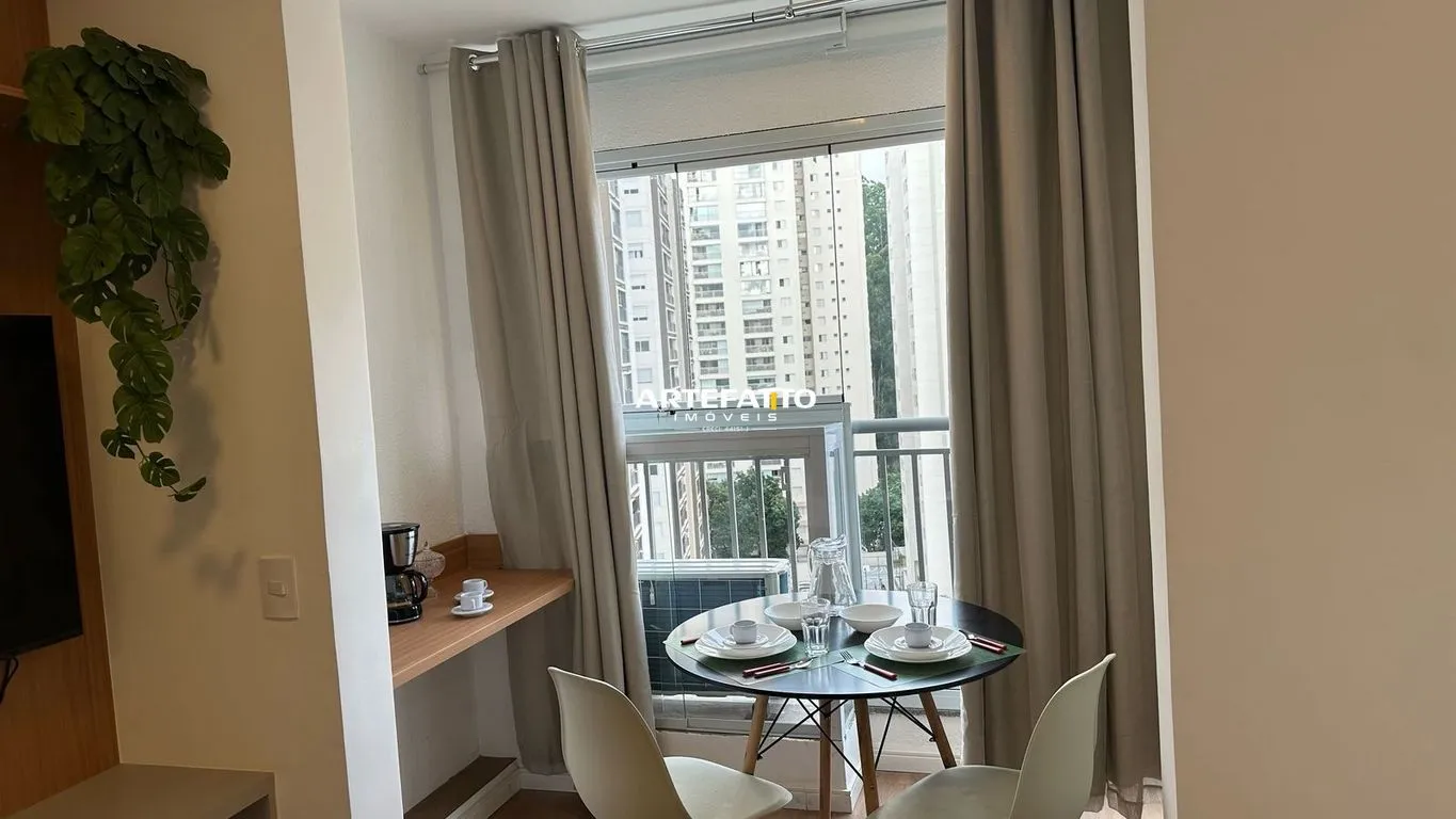Imagem Studio Mobiliado com 25 mts ao lado metro - Vista Livre para Piscinas