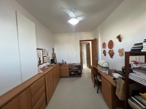 Imagem Apartamento amplo com três quartos varanda gourmet a vender na Pituba