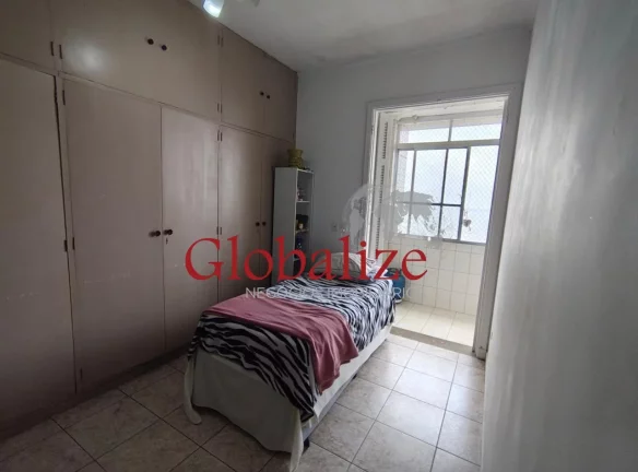 Imagem Apartamento à venda com 77m², 2 quartos, 2 banheiros, varanda frente mar por R$555.000,00 na Aparecida em Santos
