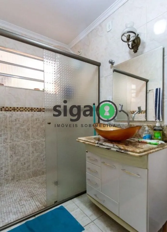 Imagem Casa com 3 Quartos, Suíte, Quintal e 2 Vagas em Região Residencial Tranquila