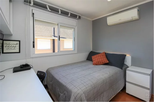Imagem Casa de Condomínio com 3 Quartos à Venda, 145 m² em São Sebastião - Porto Alegre