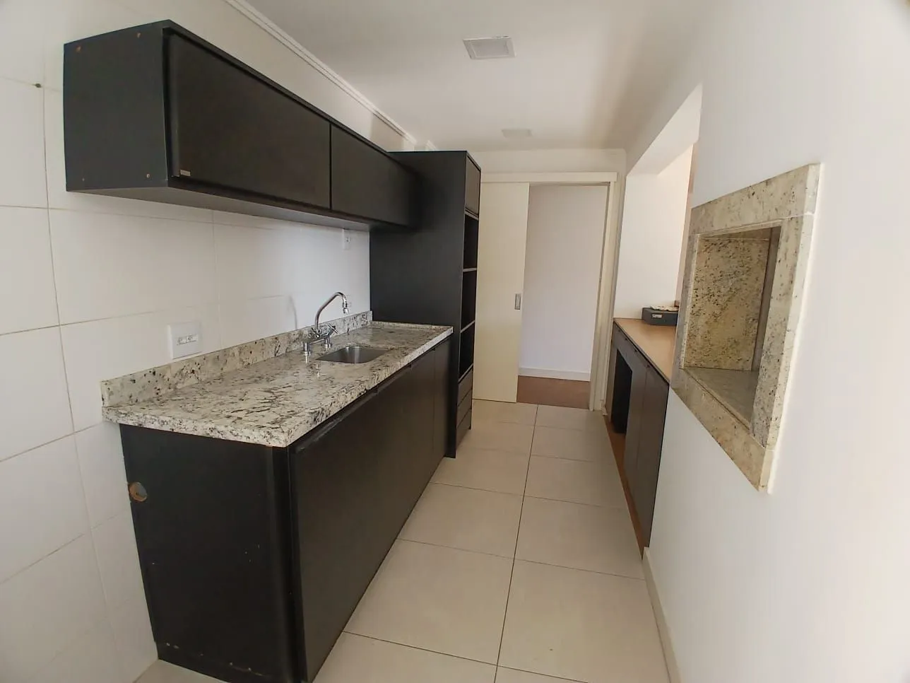 Imagem Apartamento com 3 dormitorios e suite no Menino Deus, Porto Alegre/RS