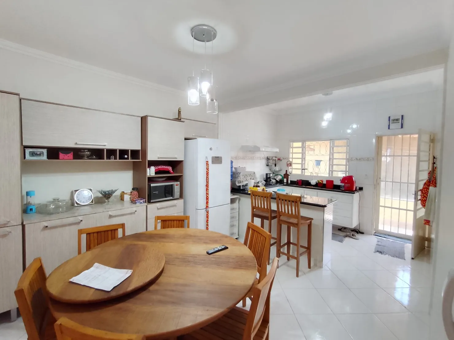 Imagem Casa à venda 3 Quartos, 1 Suite, 5 Vagas, 300M², Jardim Gurilândia, Taubaté - SP