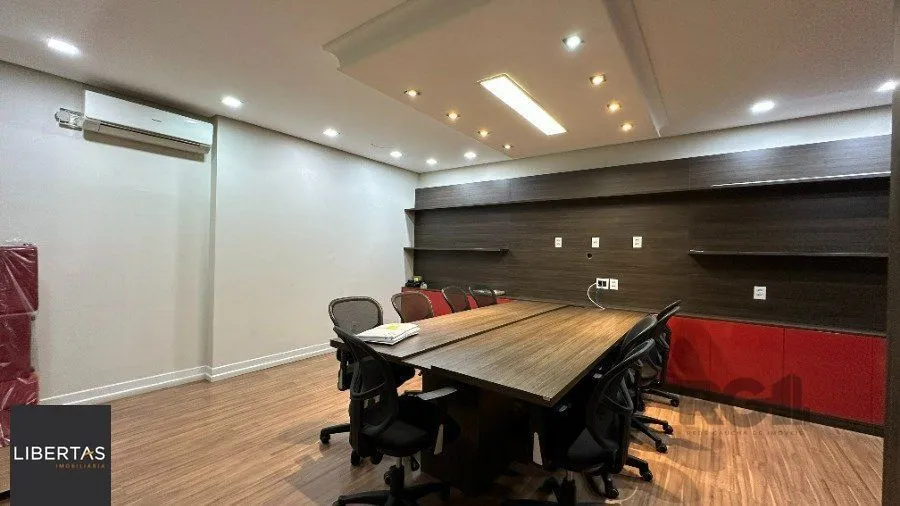Imagem Sala comercial mobiliada com 42m² no bairro Praia de Belas DESOCUPADA