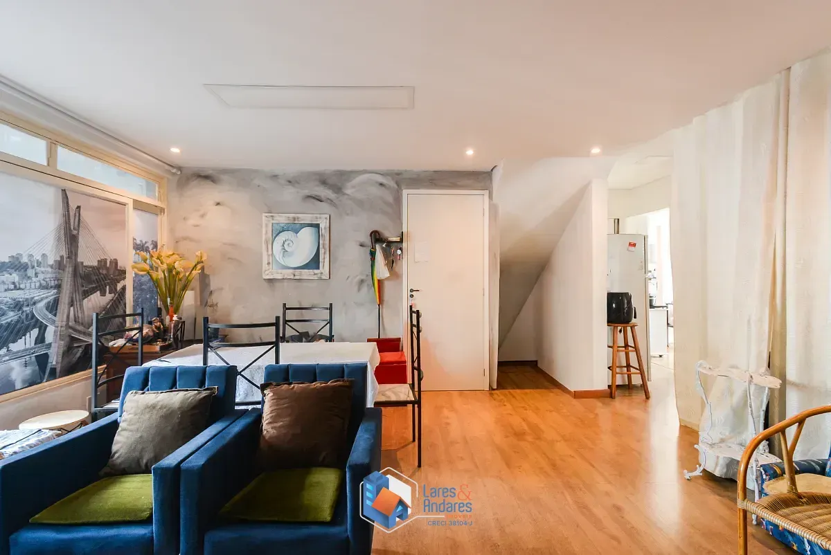 Imagem Casa para venda em Butantã com 3 quartos, sendo 1 suíte, 288m²