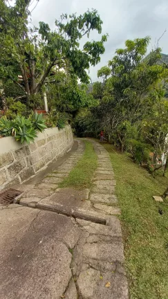 Imagem Propriedade próximo ao centro de Nova Friburgo a venda.