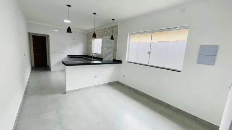 Imagem CASA GEMINADA NA TUPI 2 DORMITÓRIOS 1 SUÍTE!!!