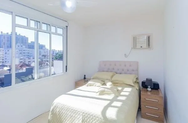 Imagem Apartamento na Cidade Baixa de 1 dormitório e vaga