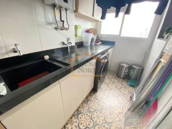 Imagem Apartamento com 82 m² de área útil, 3 dormitórios sendo 1 suíte, piso de madeira nos dormitóri...