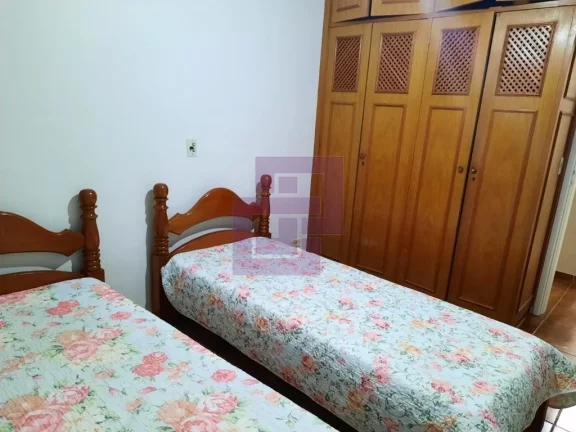 Imagem Cobertura Duplex. Enseada, localizada a uma quadra da Praia.