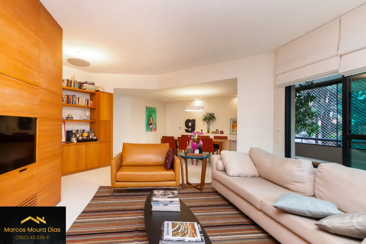 Imagem apartamento de 120m² com 3 dormitórios, sendo 1 suíte, sala para dois ambientes e 2 vagas. Edifício com Lazer e Portaria 24 hs